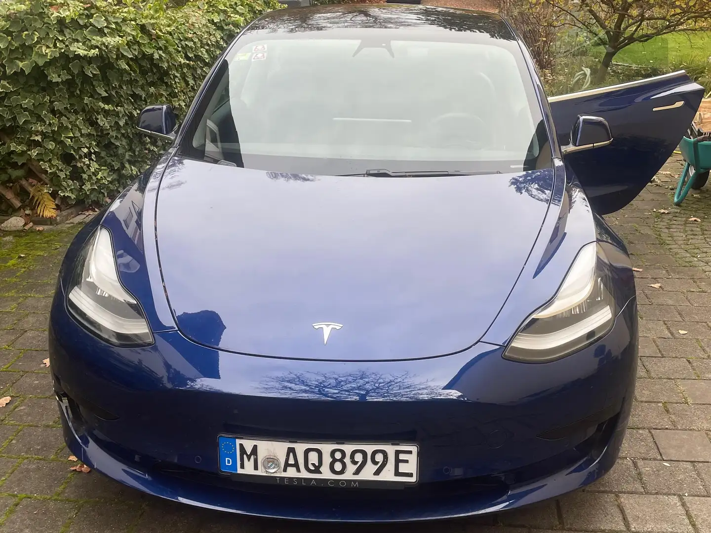 Tesla Model 3 Model 3 Langstreckenbatterie Hinterradantrieb Blau - 1