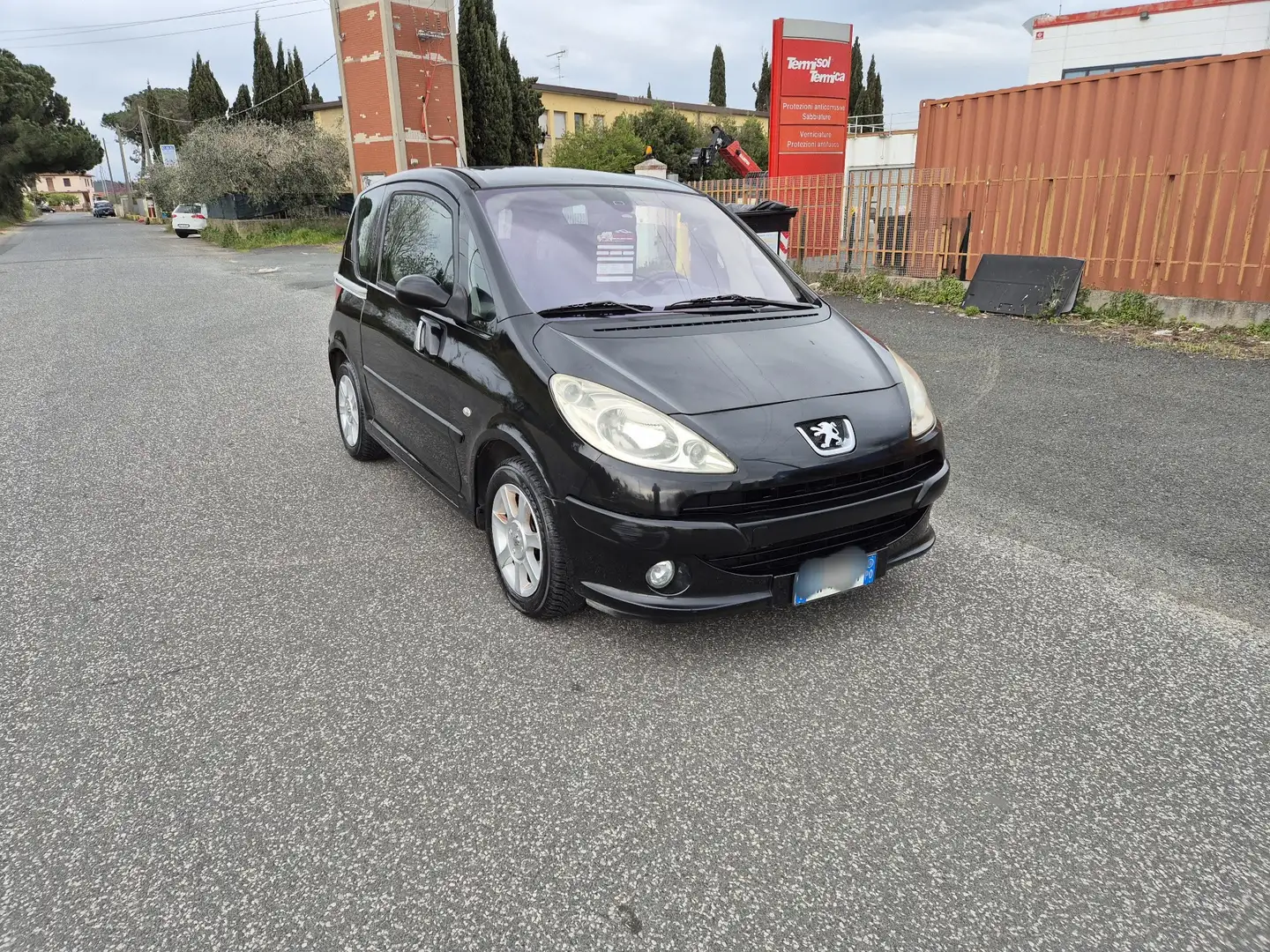 Peugeot 1007 1.4 Trendy - 1