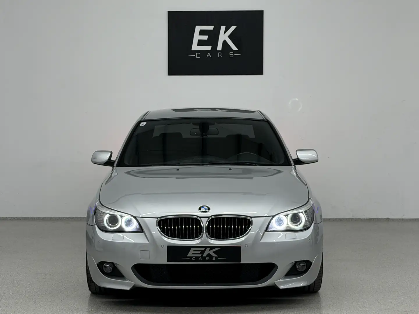 BMW 525 525d M-PAKET *SITZH* *NAVI* *PDC* *19ZOLL* Silber - 2