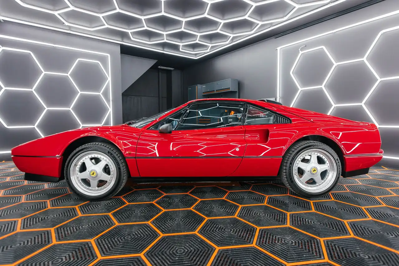 Ferrari 328 GTB, foto 2