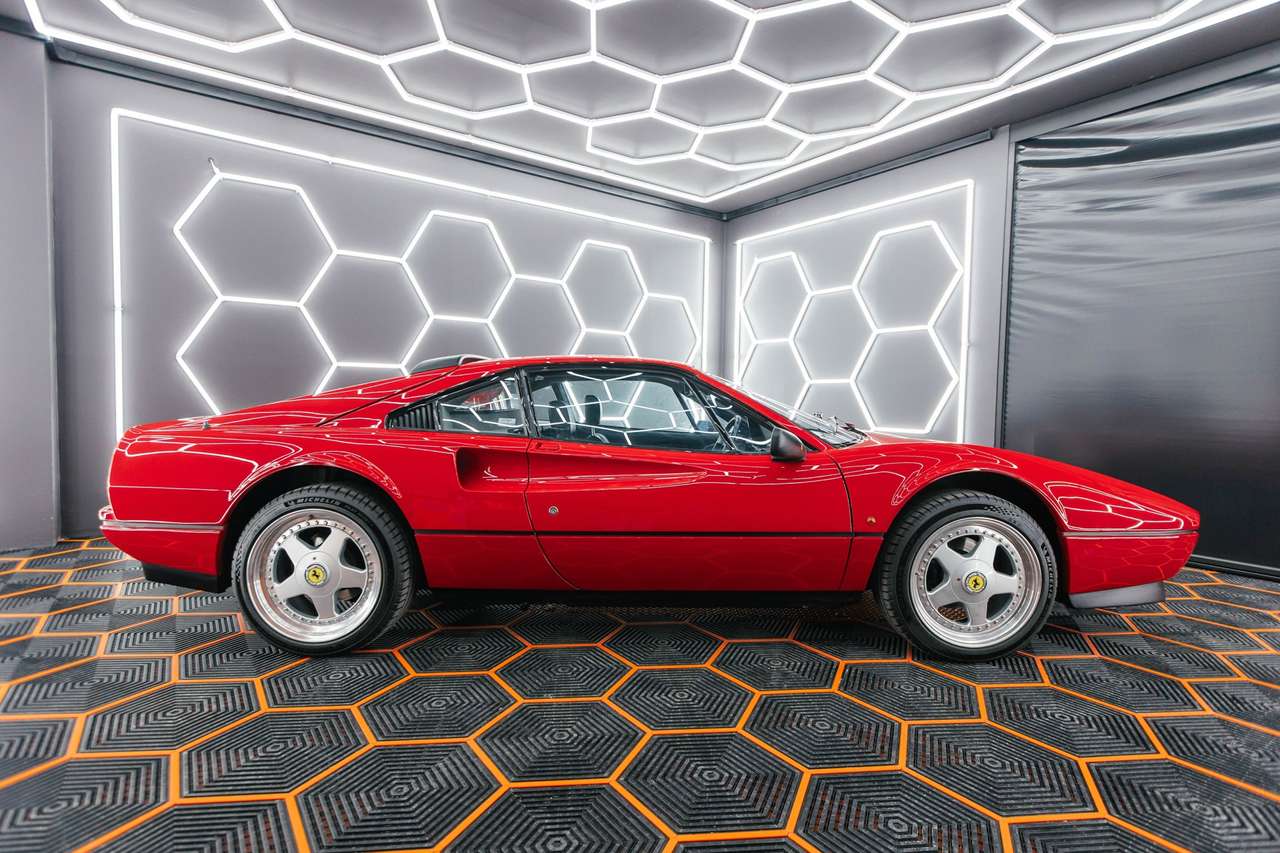Ferrari 328 GTB