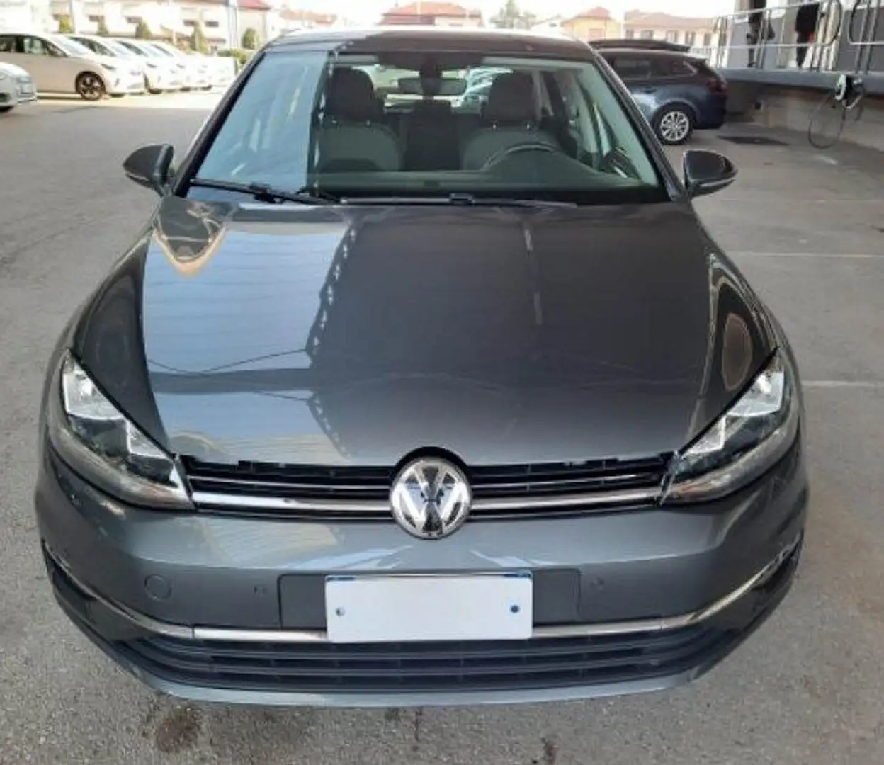 Volkswagen Golf EXECUTIVE 1.6 BMT 85 KW Gris - 2