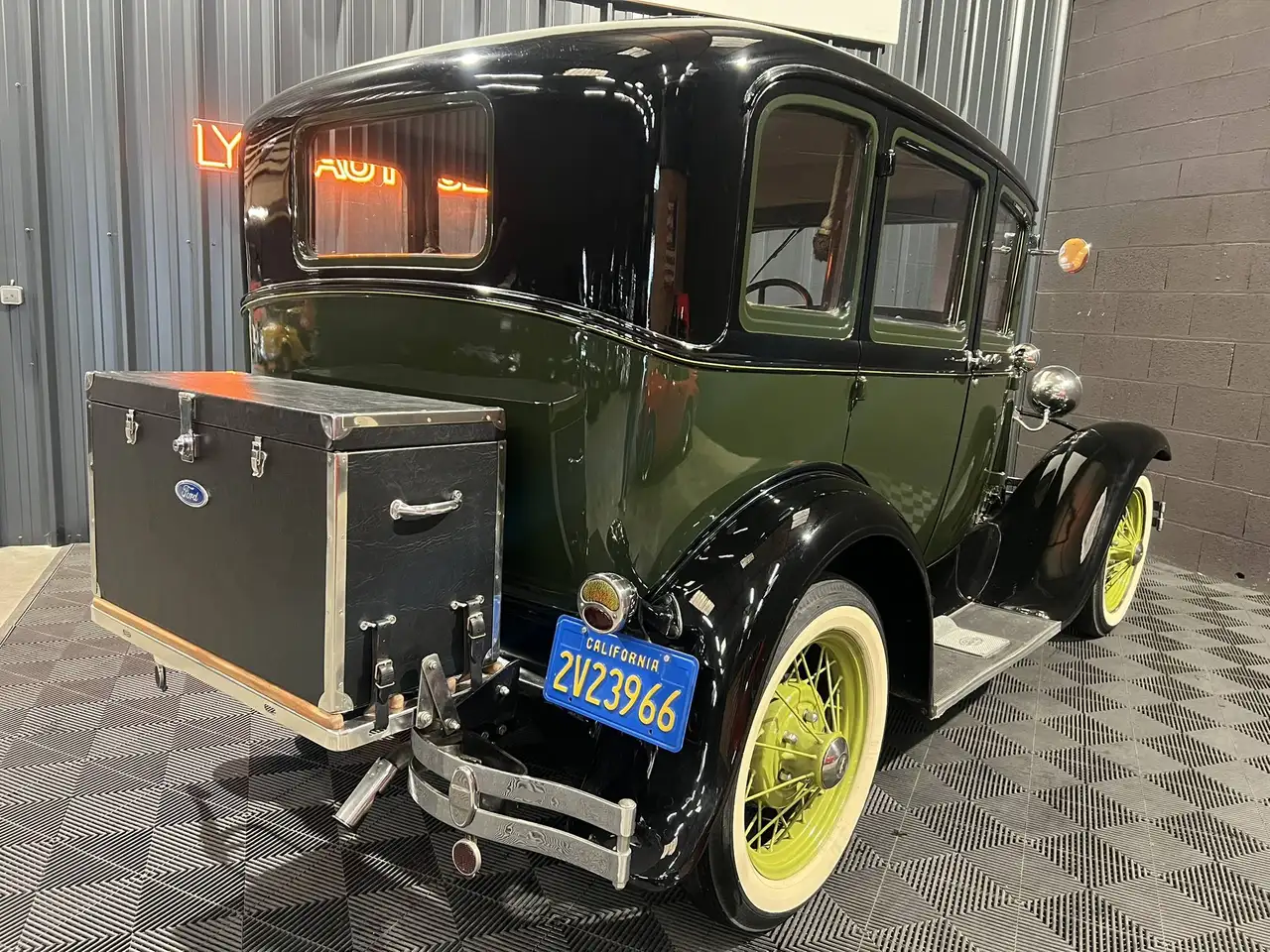 Ford SALOON 4 DOOR, foto 8