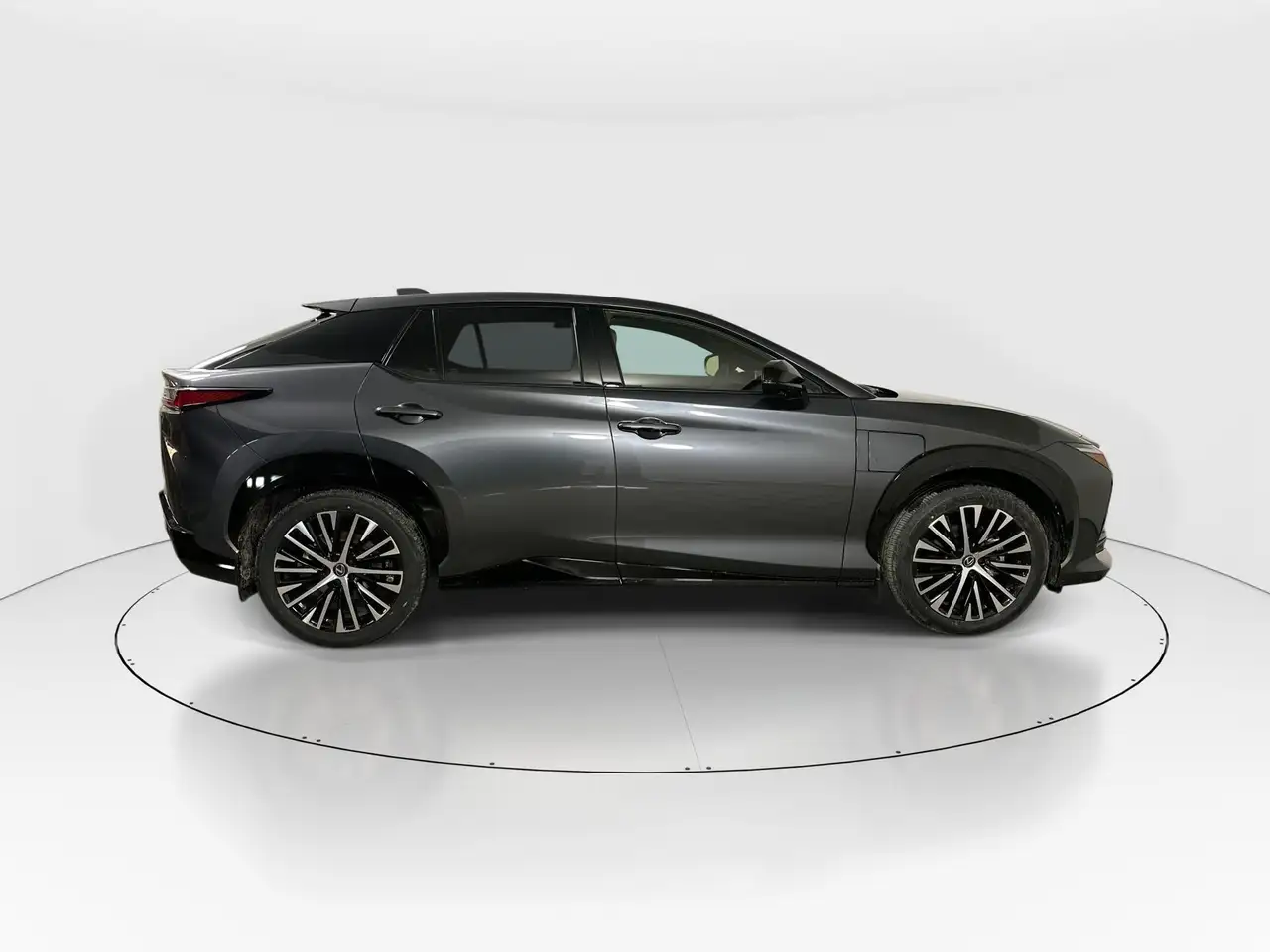Lexus RZ снимка Lexus RZ