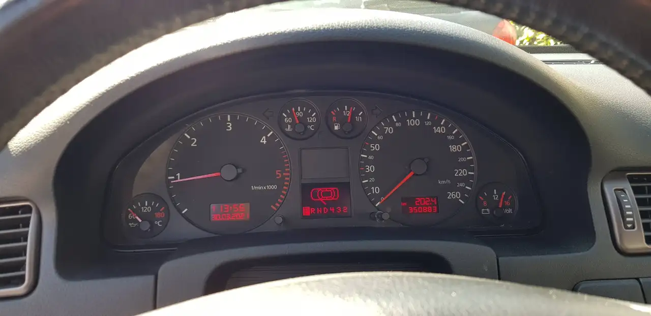 Audi A6 Avant 2.5 TDI, foto 7