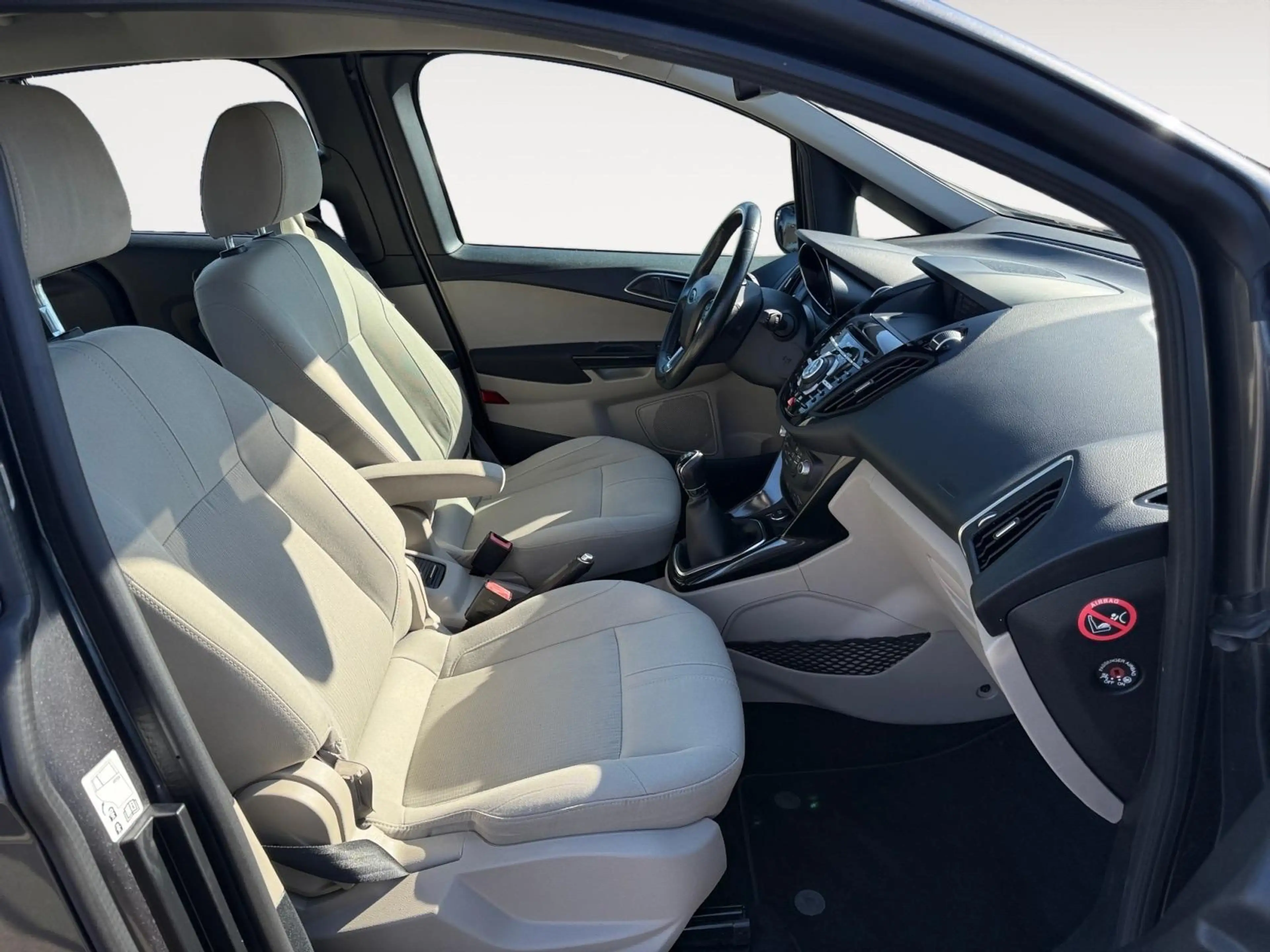 Ford B-Max Titanium-Radio Sony-GPS — photo 9