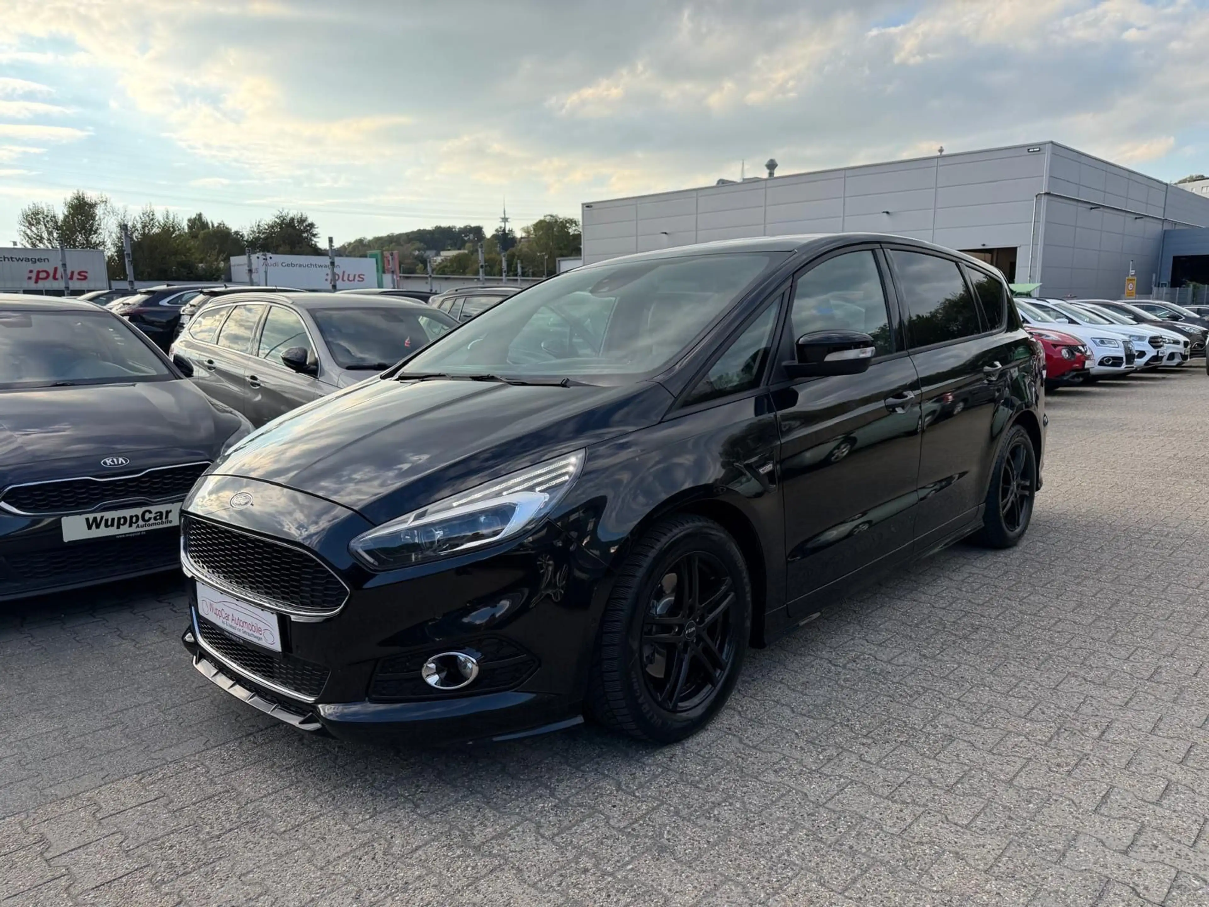 Ford S-Max S-MAX ST-Line 7-Sitzer *AHK*PANO*NAVI*CAM