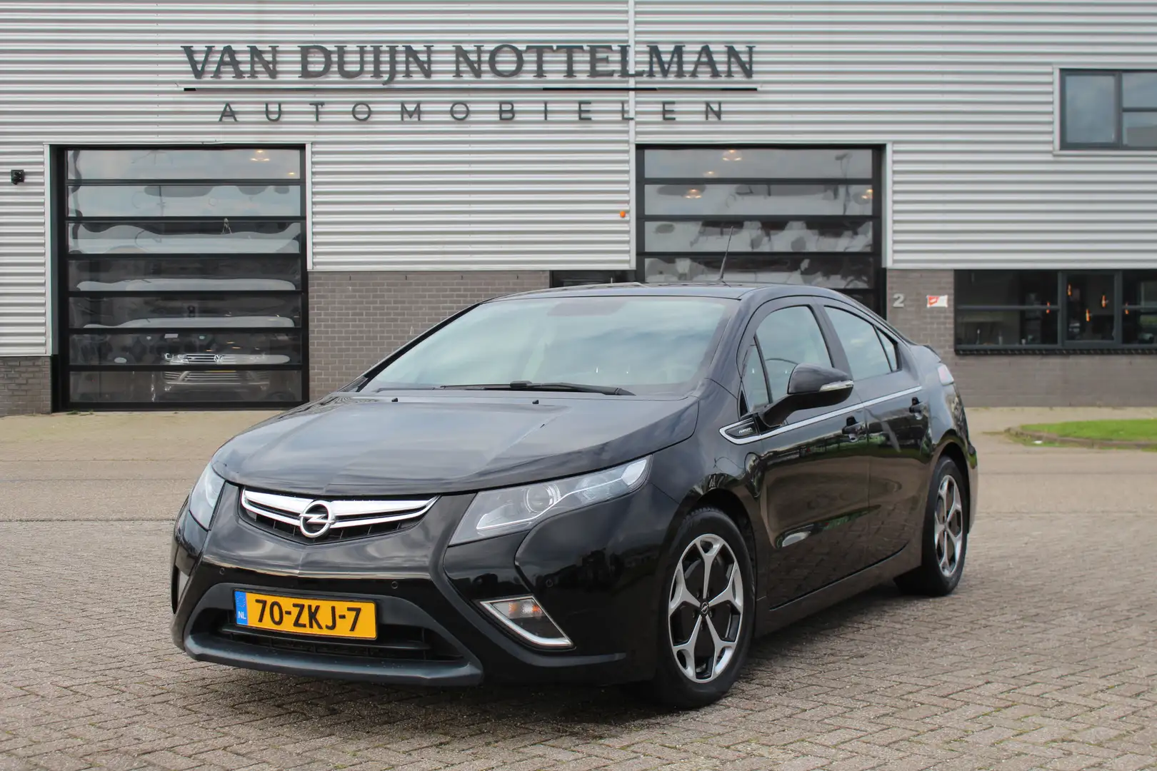 Opel Ampera 1.4 Plug in Hybride / Navigatie / Leer / Bose / N. Nero - 1