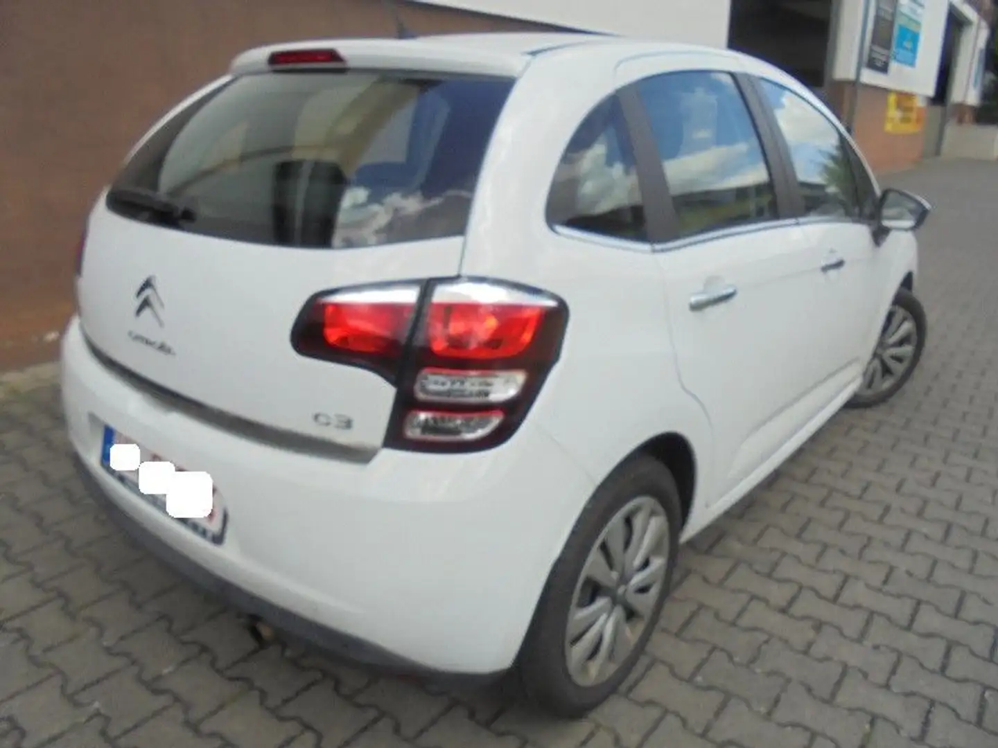 Citroen C3 PureTech82ExclusTÜV 03/27;TEMPO;KLIMA;S/H VOLL bijela - 2