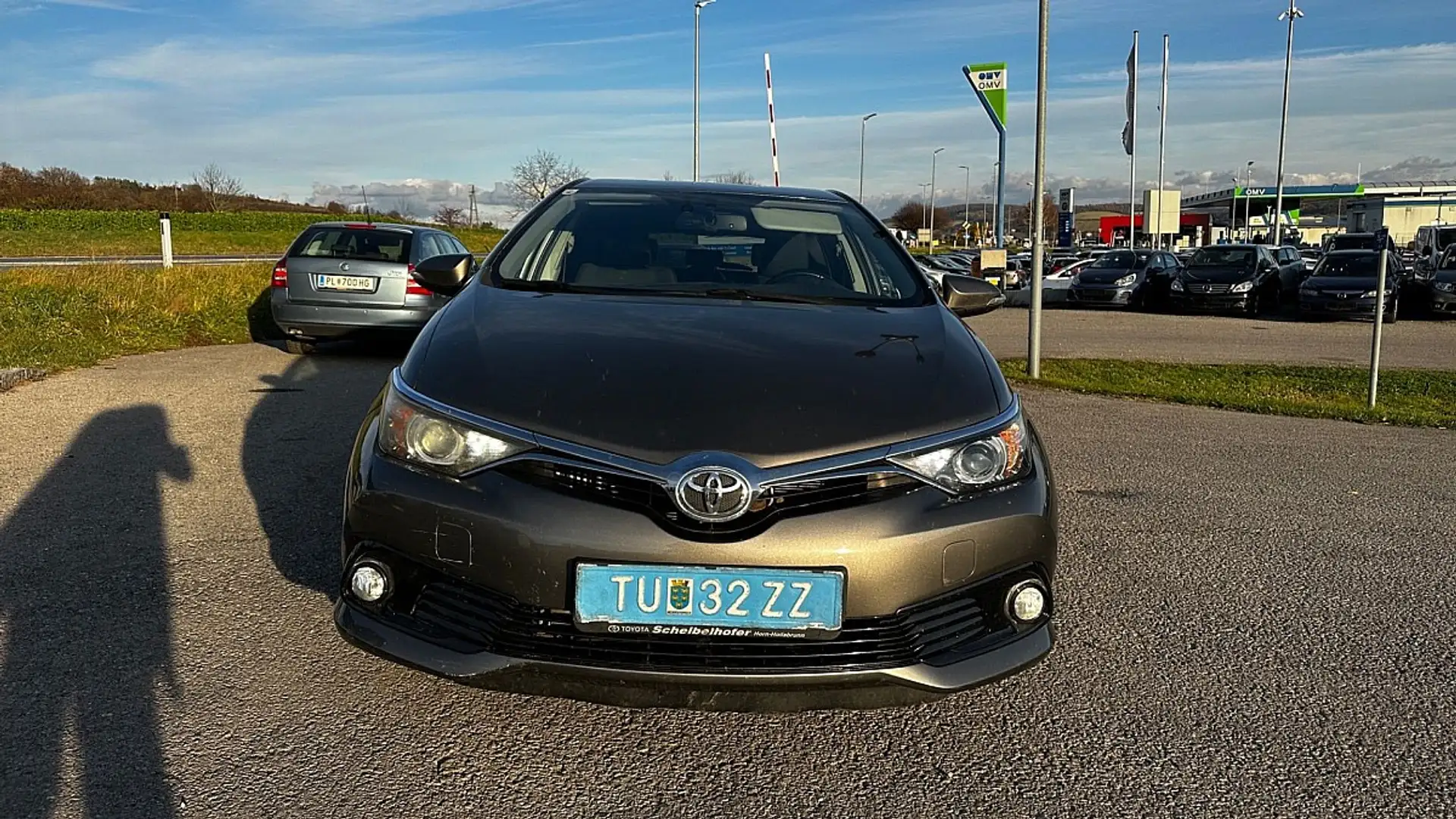 Toyota Auris 1,4 D-4D Edition 45 Grau - 1