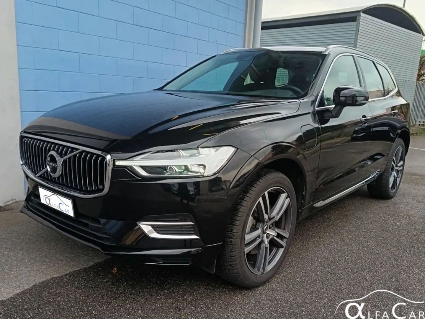 Volvo XC60 T6 Recharge Plug-in Hybrid AWD Inscription Express Nero - 1