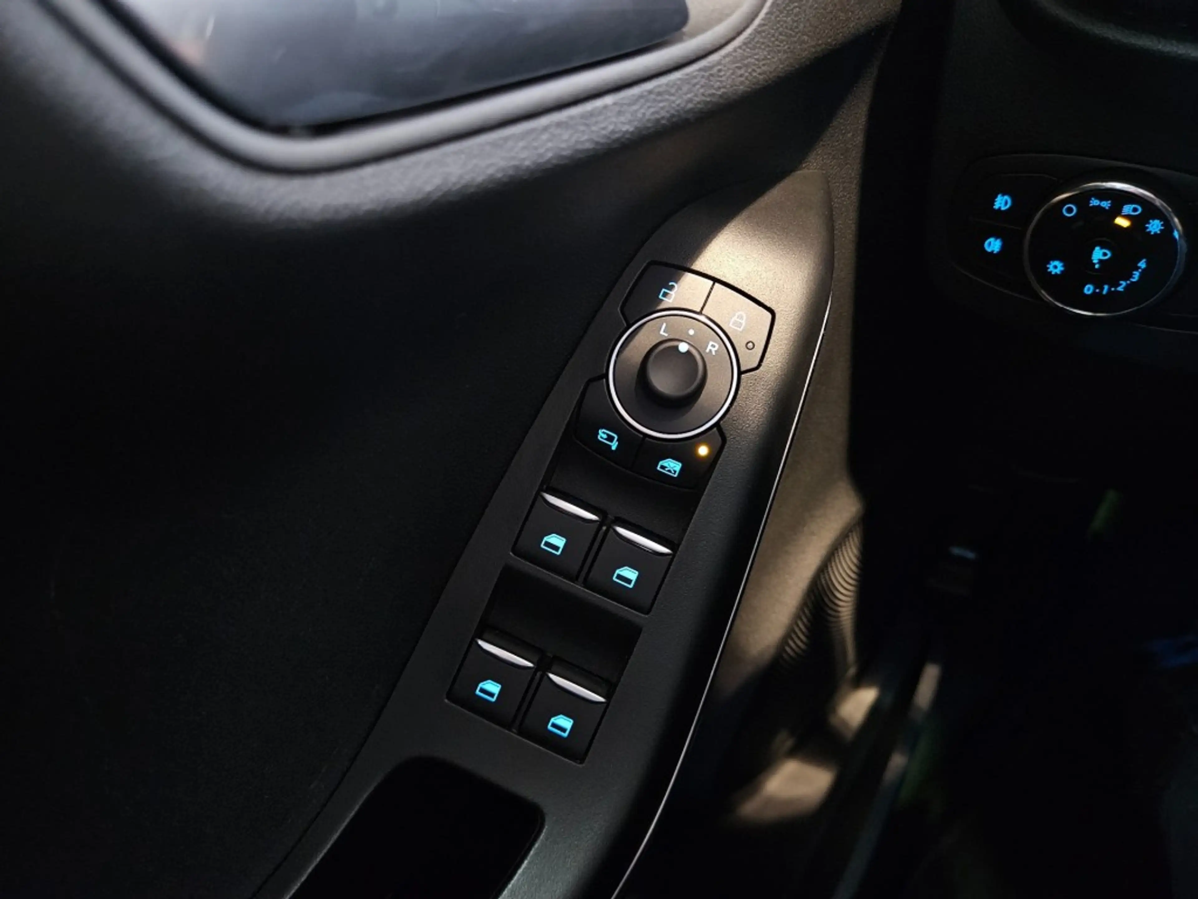 Ford Puma 1.0 EcoBoost Hybrid Titanium / CarPlay / Navi / NL — photo 47