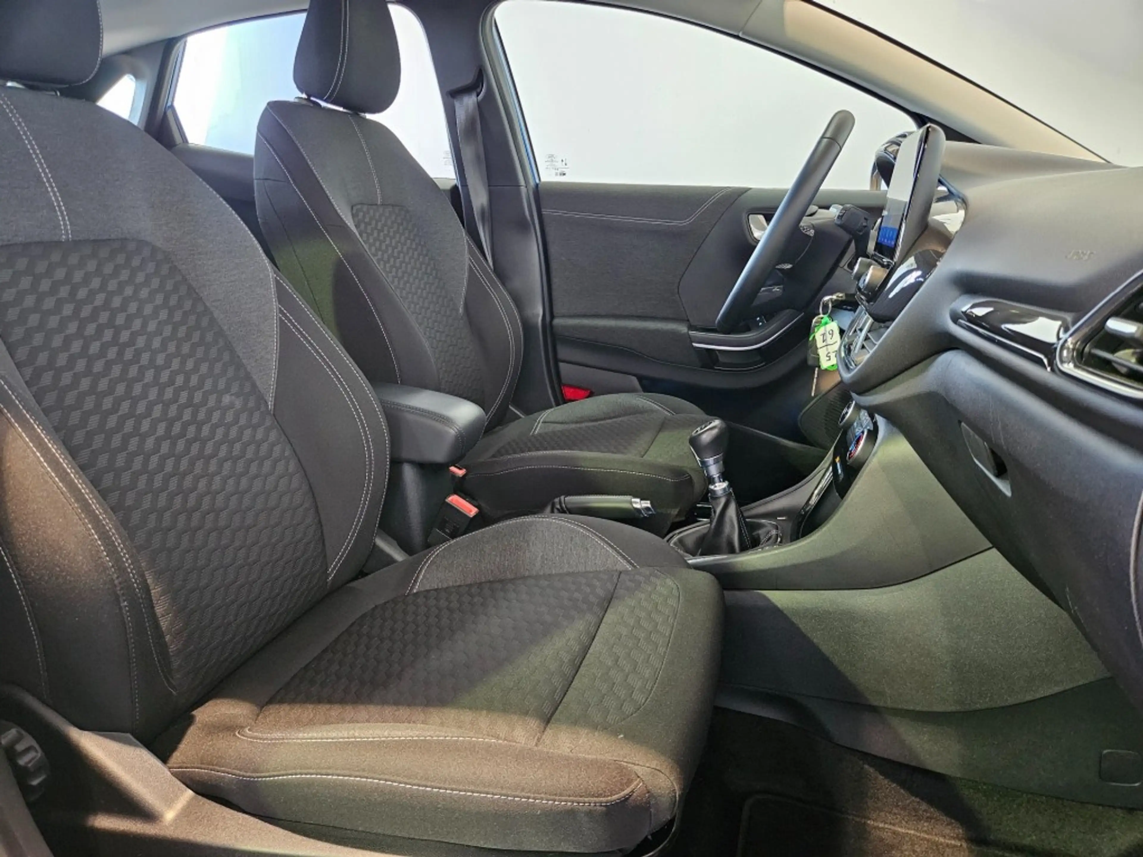 Ford Puma 1.0 EcoBoost Hybrid Titanium / CarPlay / Navi / NL — photo 27