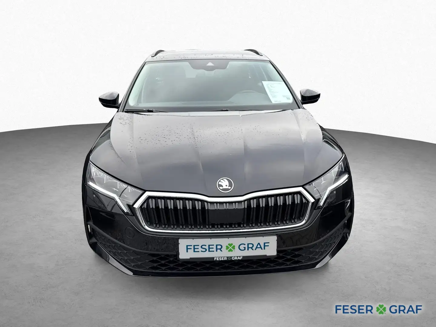 Skoda Octavia Combi Essence 2.0 TDI 6-Gang *LED*PDC*DAB Noir - 2