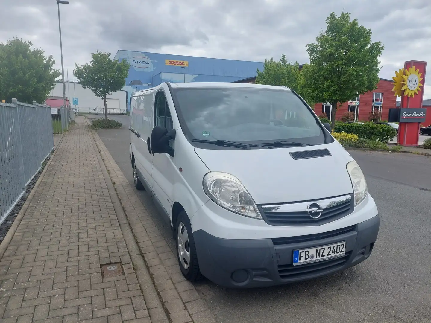 Opel Vivaro 2.5 CDTI L2H1 Business - 1