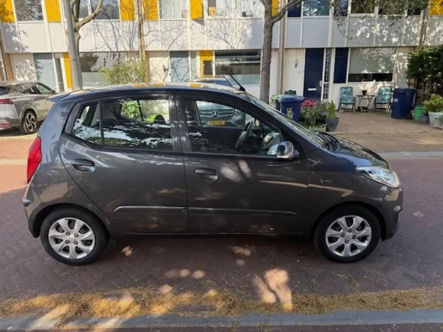 Hyundai i10 AUTOMAAT / Eerste eigenaar / 56.000 NAP / Zeer moo Grijs - 2