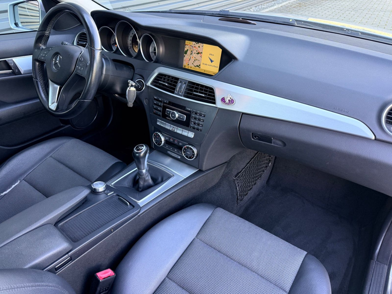 Mercedes-Benz C 180 C Limousine BlueEfficiency Avantgarde — photo 15