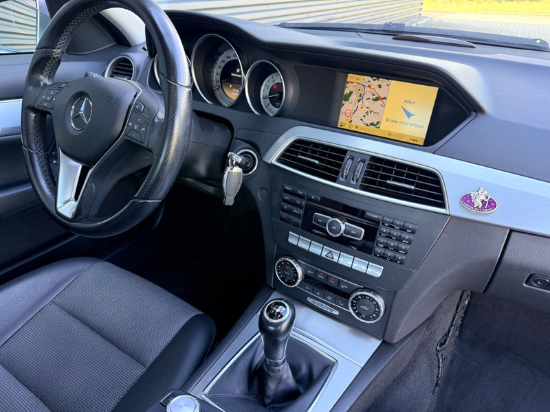 Mercedes-Benz C 180 C Limousine BlueEfficiency Avantgarde — photo 14