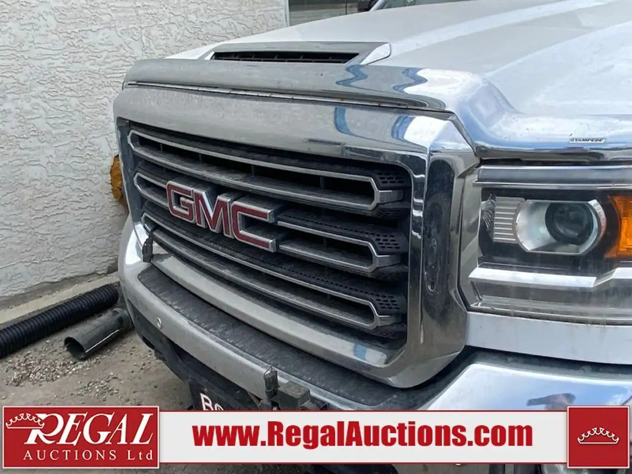 GMC Sierra 3500HD снимка GMC Sierra 3500HD