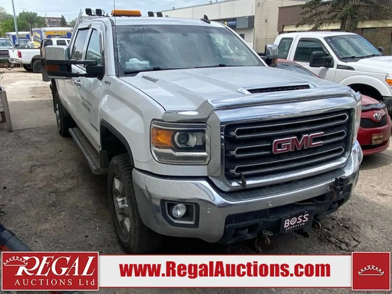 GMC Sierra 3500HD снимка GMC Sierra 3500HD