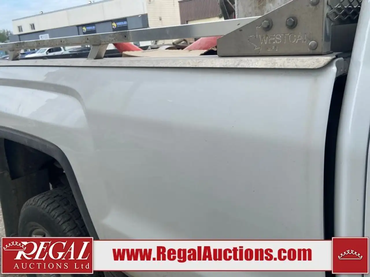 GMC Sierra 3500HD снимка GMC Sierra 3500HD