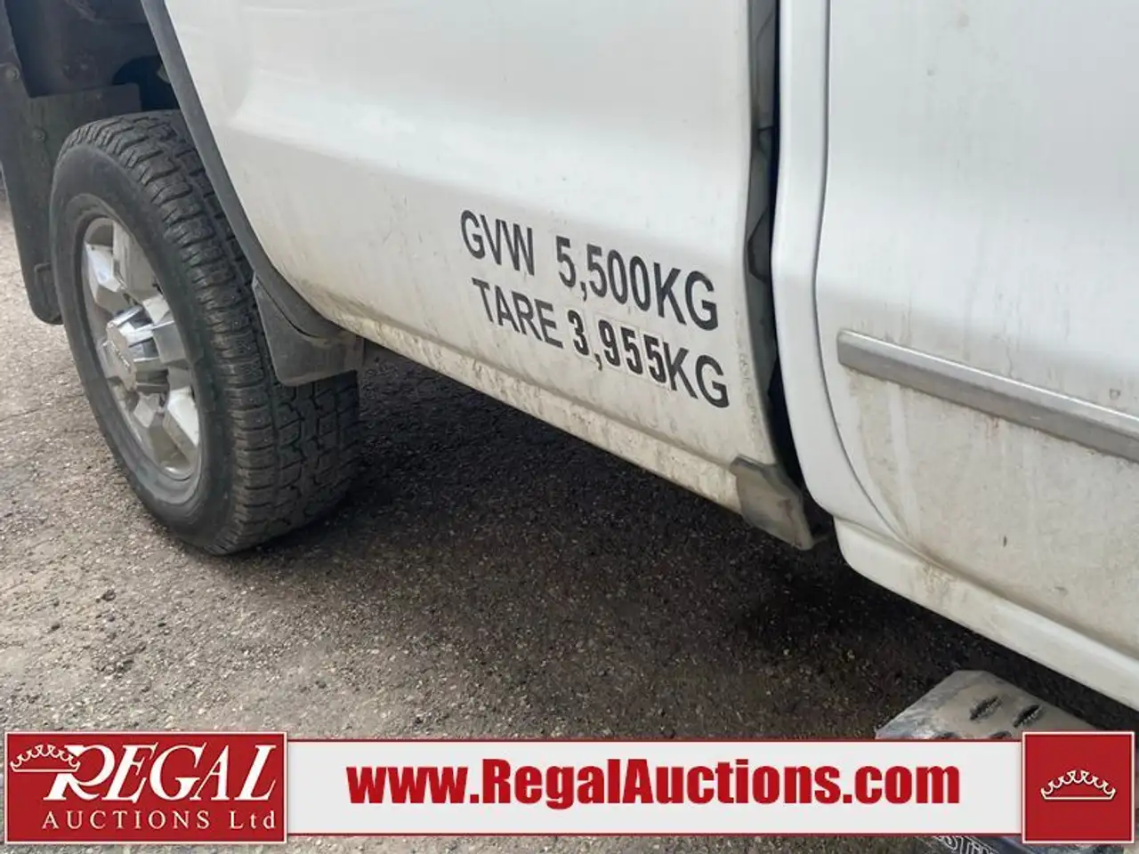 GMC Sierra 3500HD снимка GMC Sierra 3500HD