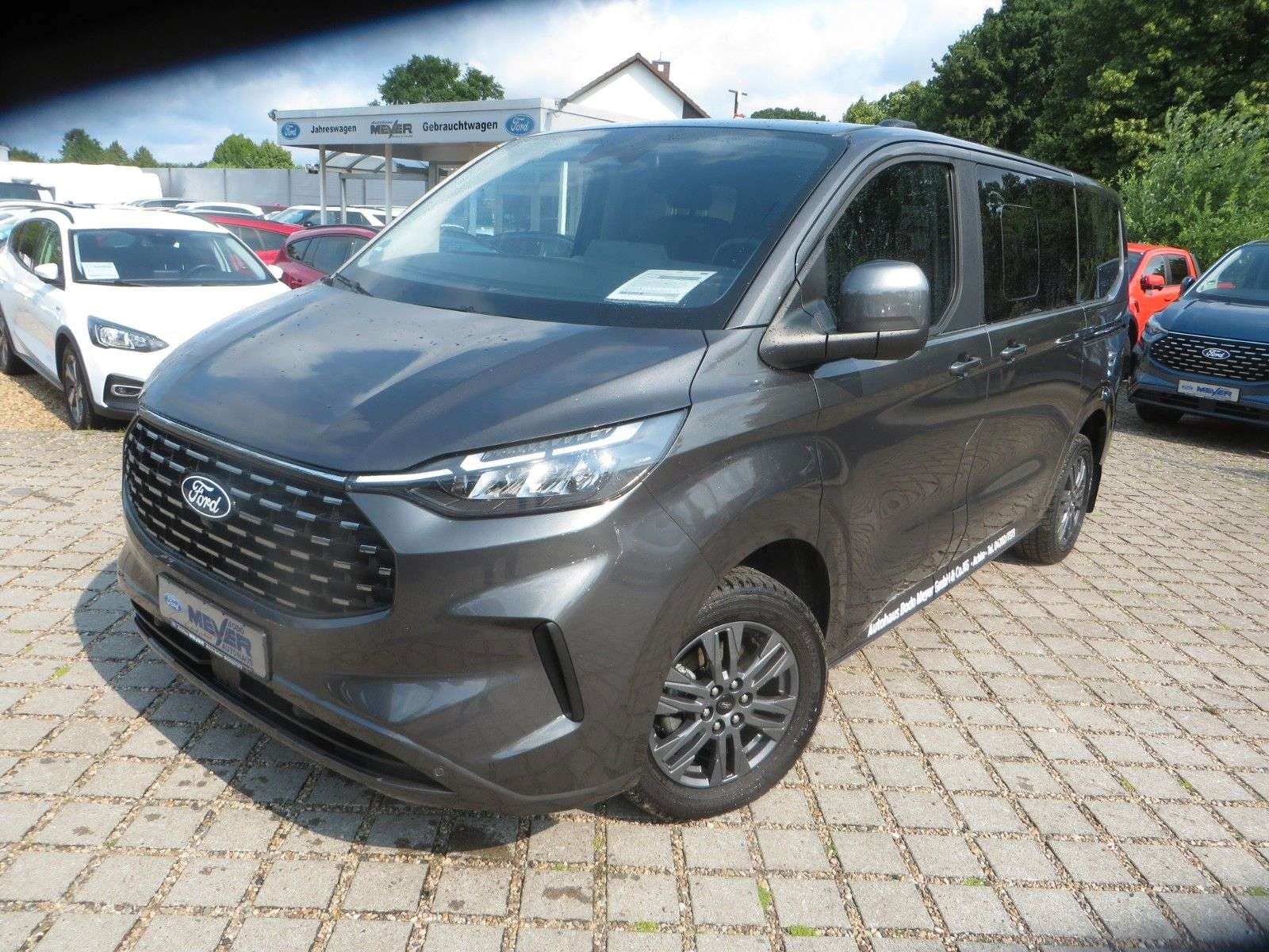 Second hand Ford Tourneo Custom 2.0