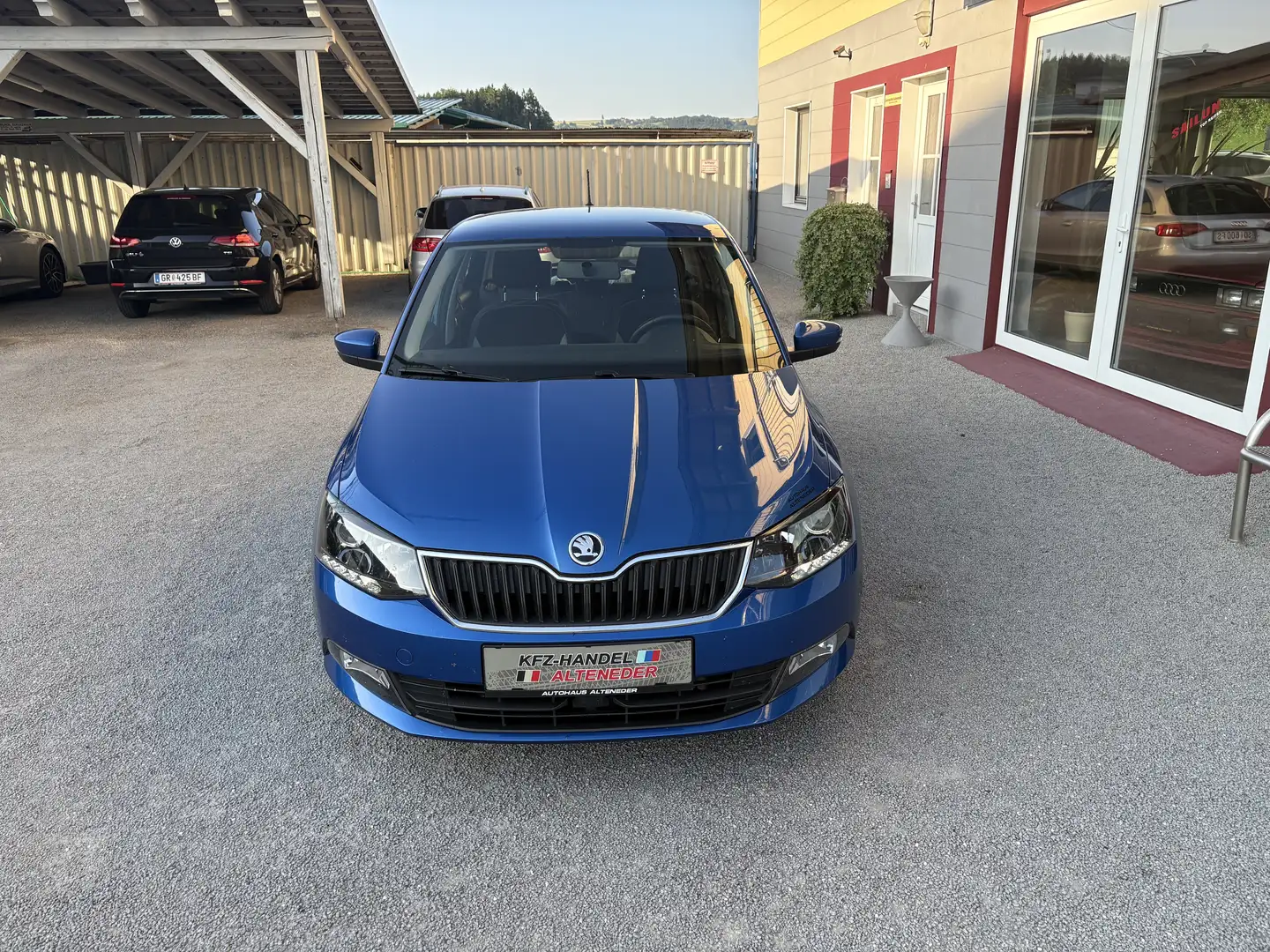 Skoda Fabia Ambition 1,0 *1.BESITZ|AHK|SITZH|TOP-ZUSTAND* Blau - 2