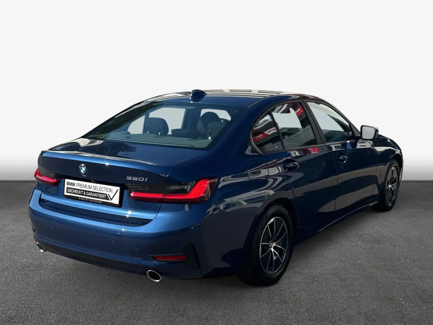 BMW 320 i Aut. Advantage Blau - 2
