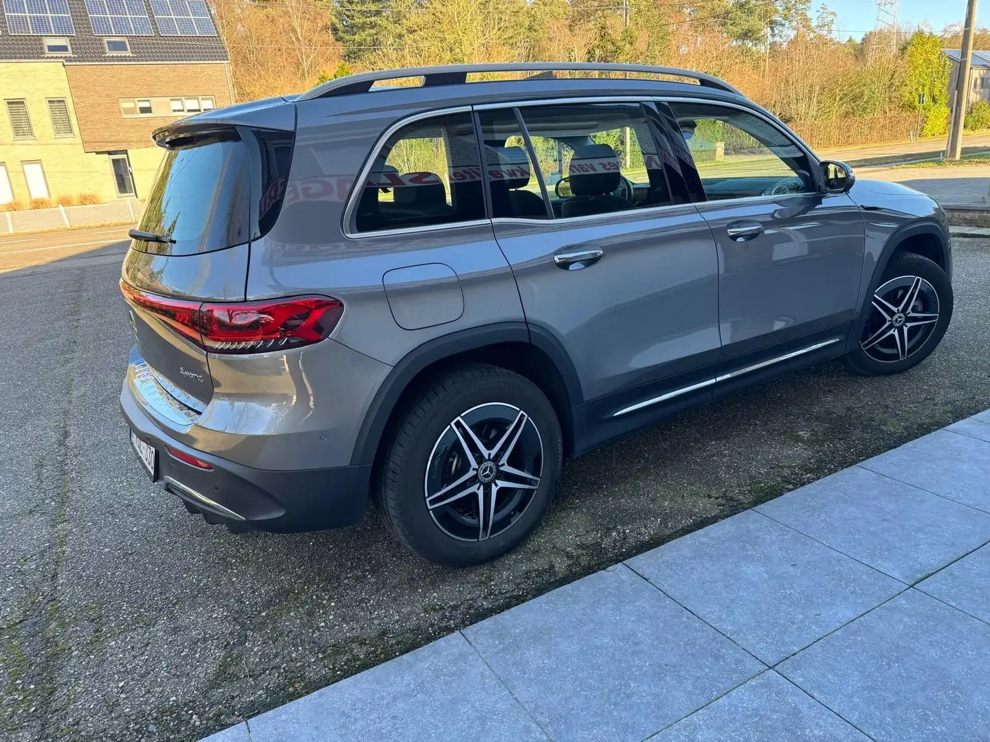 Mercedes-Benz EQB 300 EQB 300 4Matic AMG Line Gris - 2