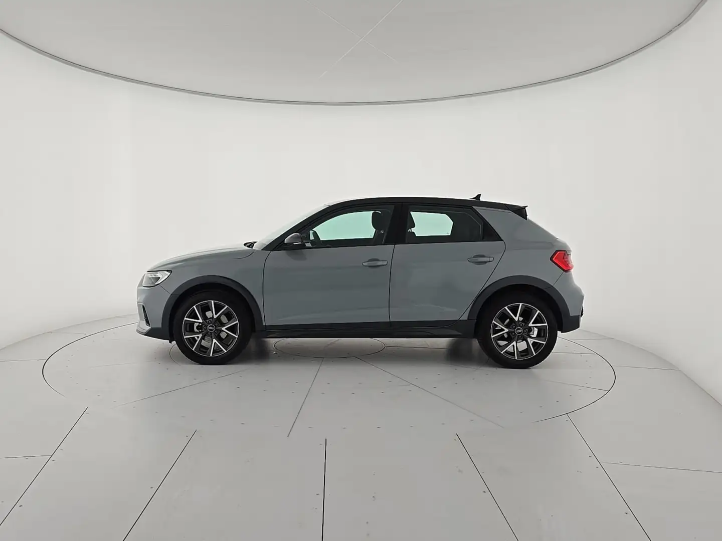 Audi A1 A1 allstreet 30 TFSI Admired Grigio - 2