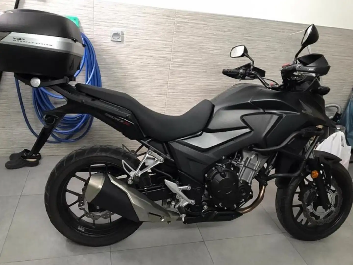 Honda CBX 500 Fekete - 2