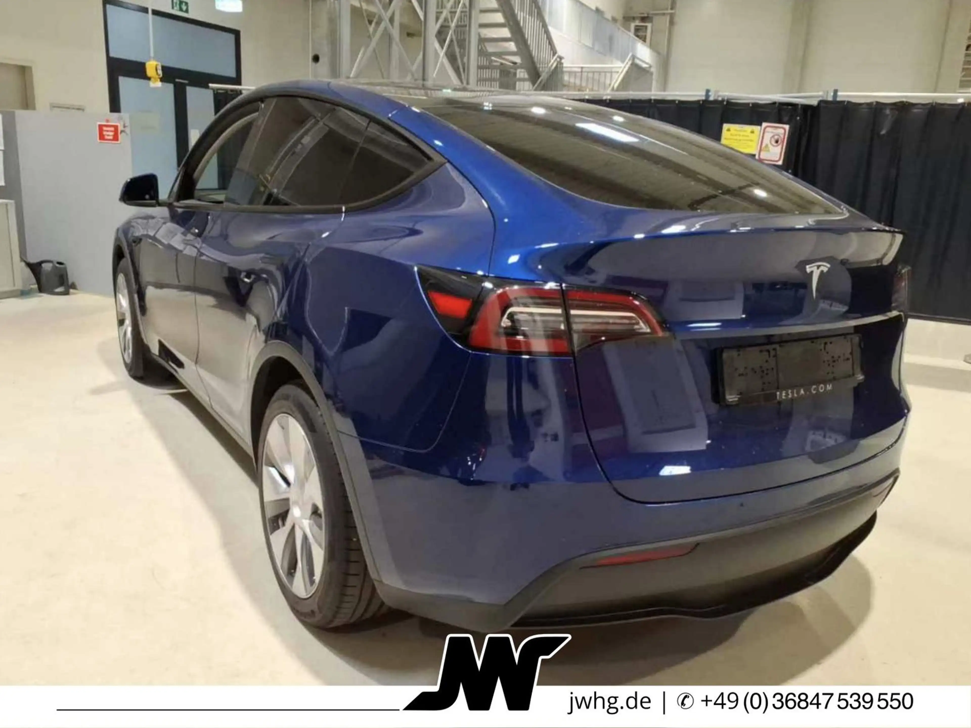 Tesla Model Y RWD|Autopilot3|Pano|Wärmepumpe|4xShz|ACC — photo 3
