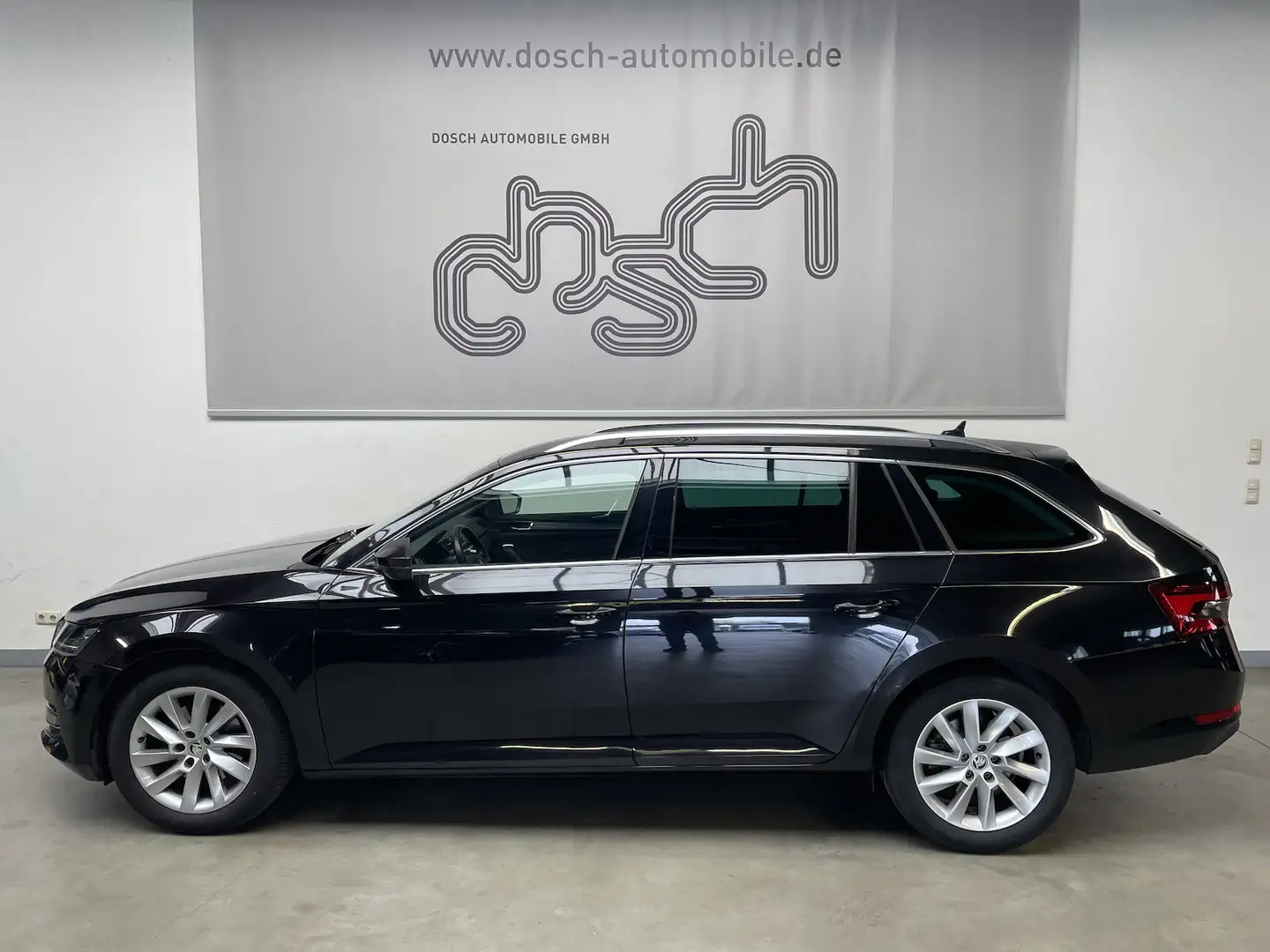 Skoda Superb Style DSG 140kW/LED/NAVI/AHK/KAMERA Noir - 1
