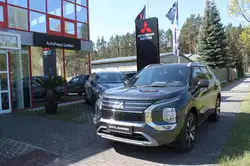 Mitsubishi Outlander 2.4L PHEV Diamant TOP
