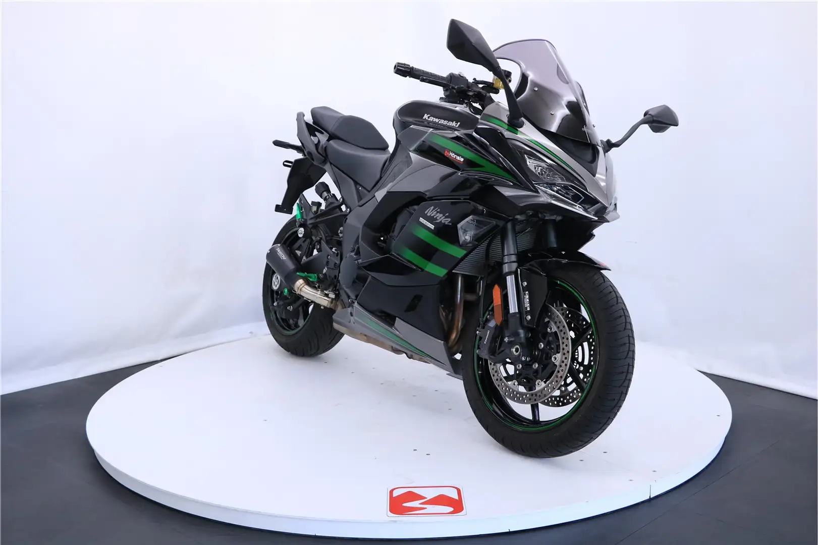 Kawasaki Ninja 1000SX - 1