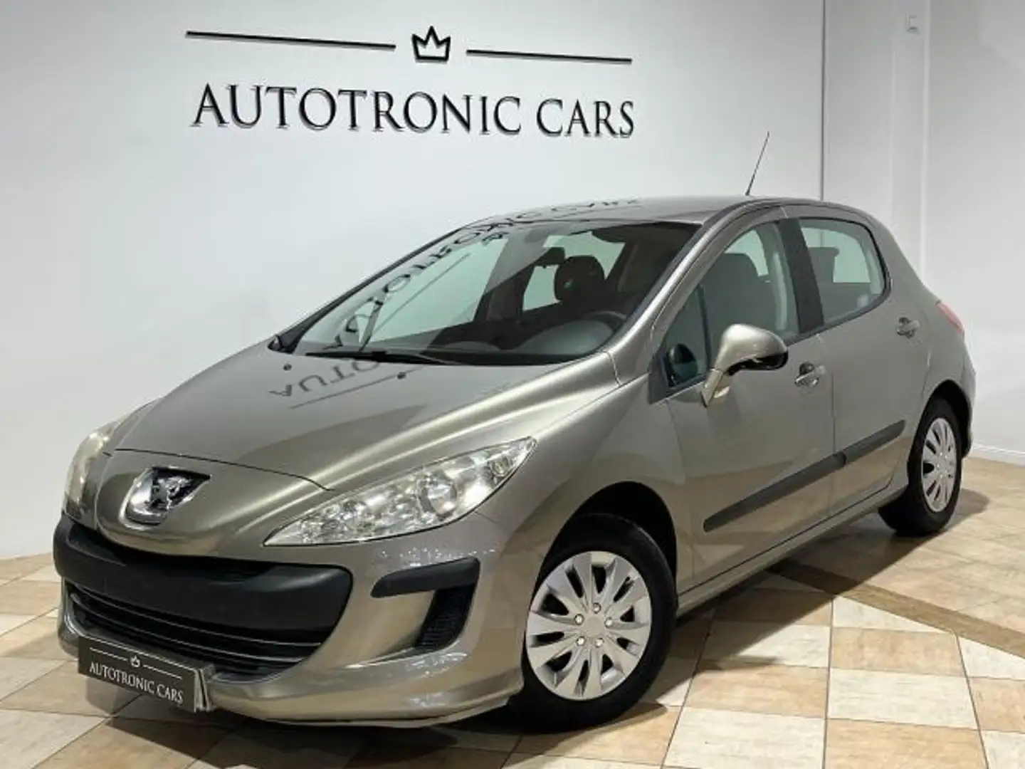Peugeot 308 1.6HDI FAP Confort 5 vel. Beige - 1