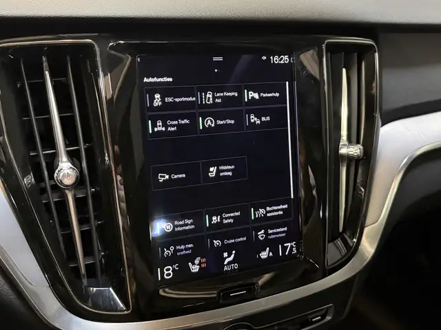 Volvo V60 view 26