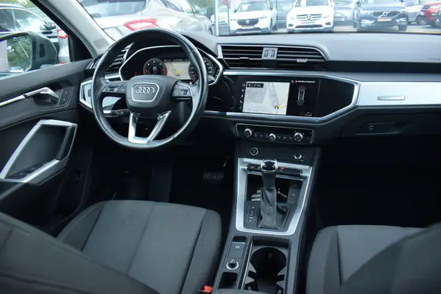 Audi Q3 view 2