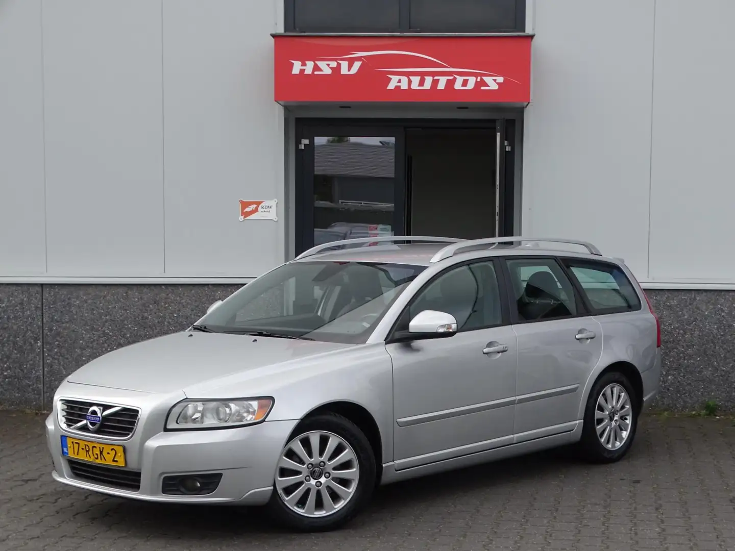 Volvo V50 1.6 D2 S/S Sport navi LM airco 3e eig Grijs - 1