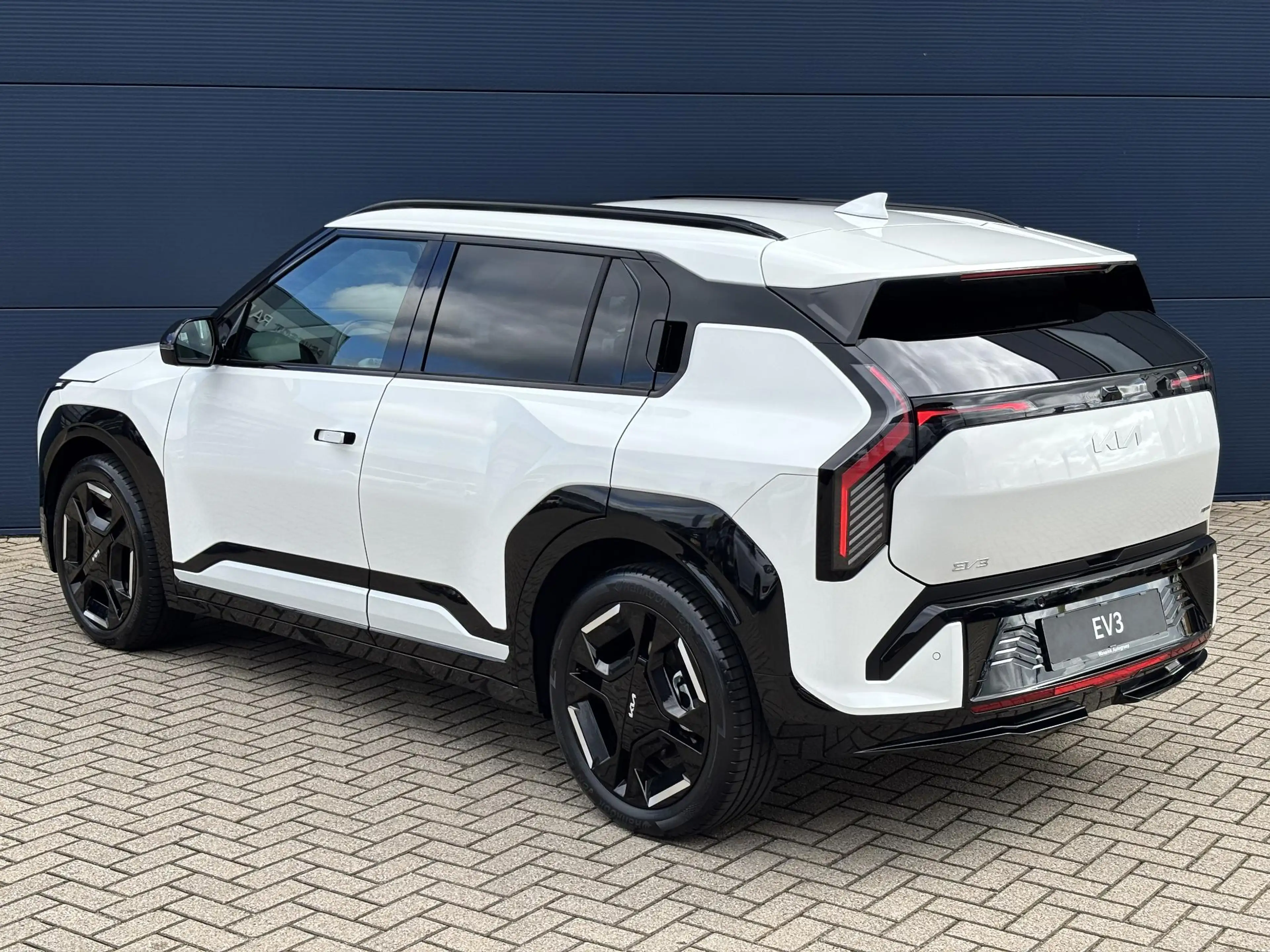Kia EV3 GT-Line 81.4 kWh | Schuif/Kanteldak | Harman/Kardo — photo 8