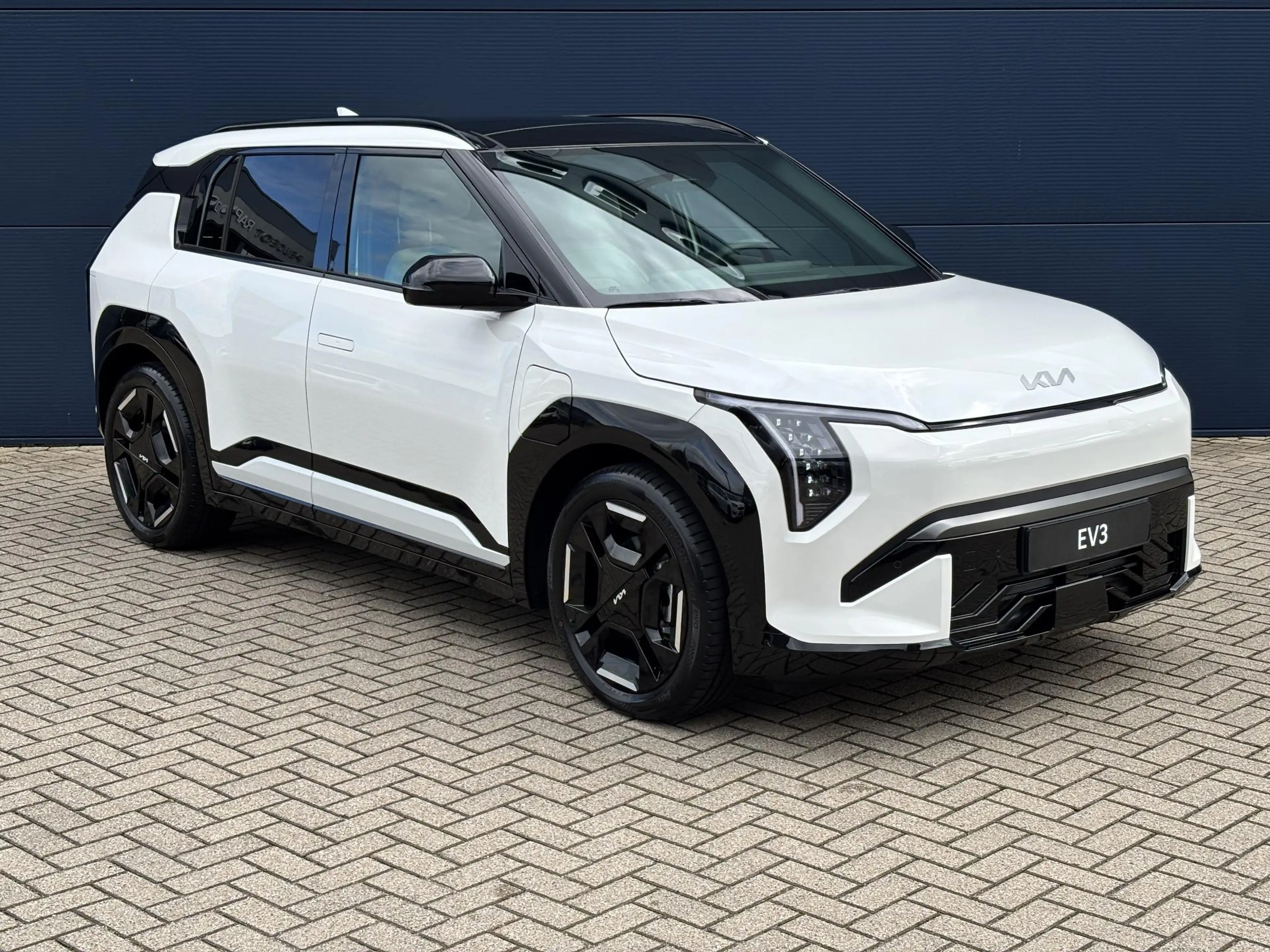 Kia EV3 GT-Line 81.4 kWh | Schuif/Kanteldak | Harman/Kardo — photo 3