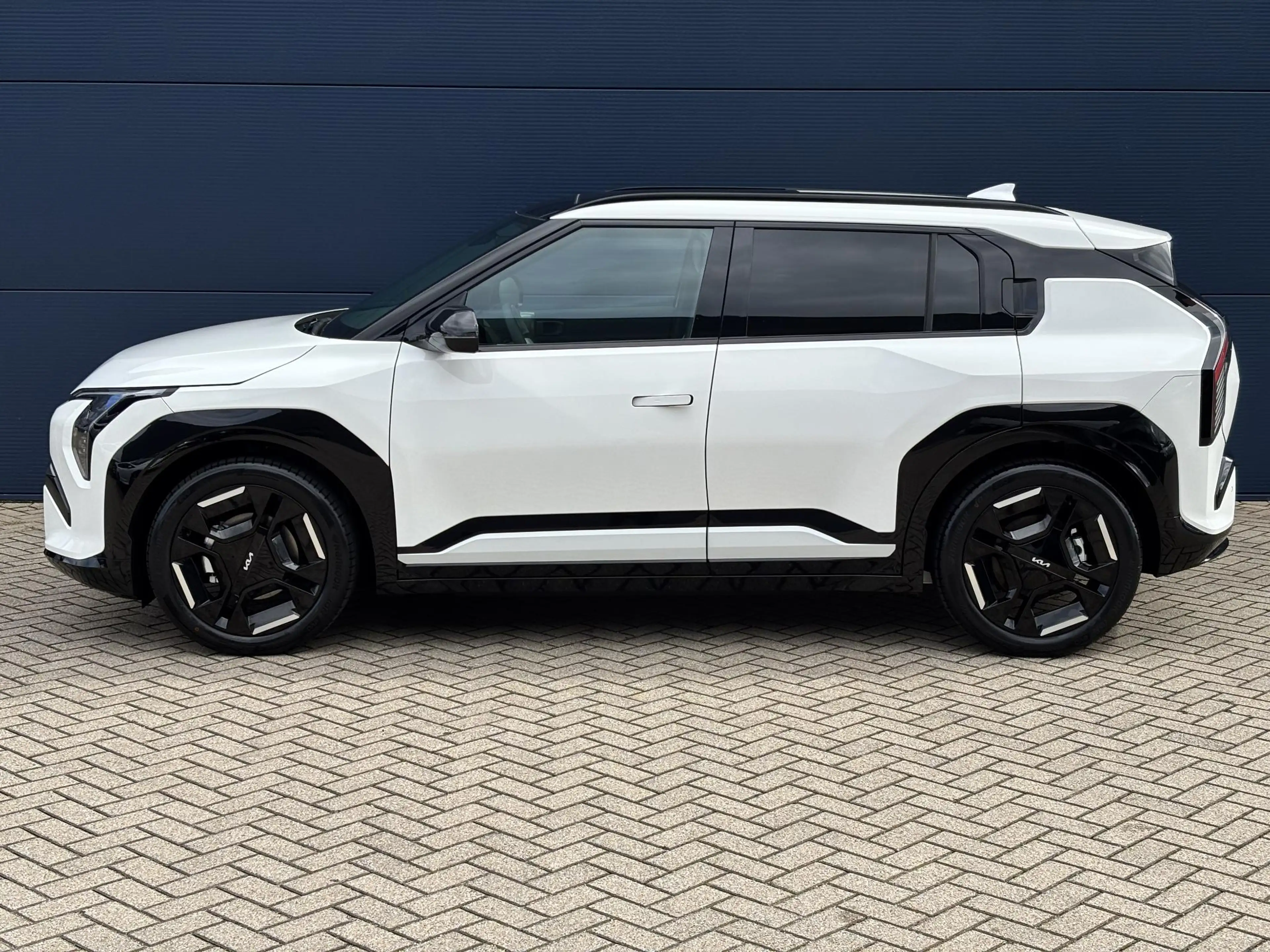 Kia EV3 GT-Line 81.4 kWh | Schuif/Kanteldak | Harman/Kardo — photo 6