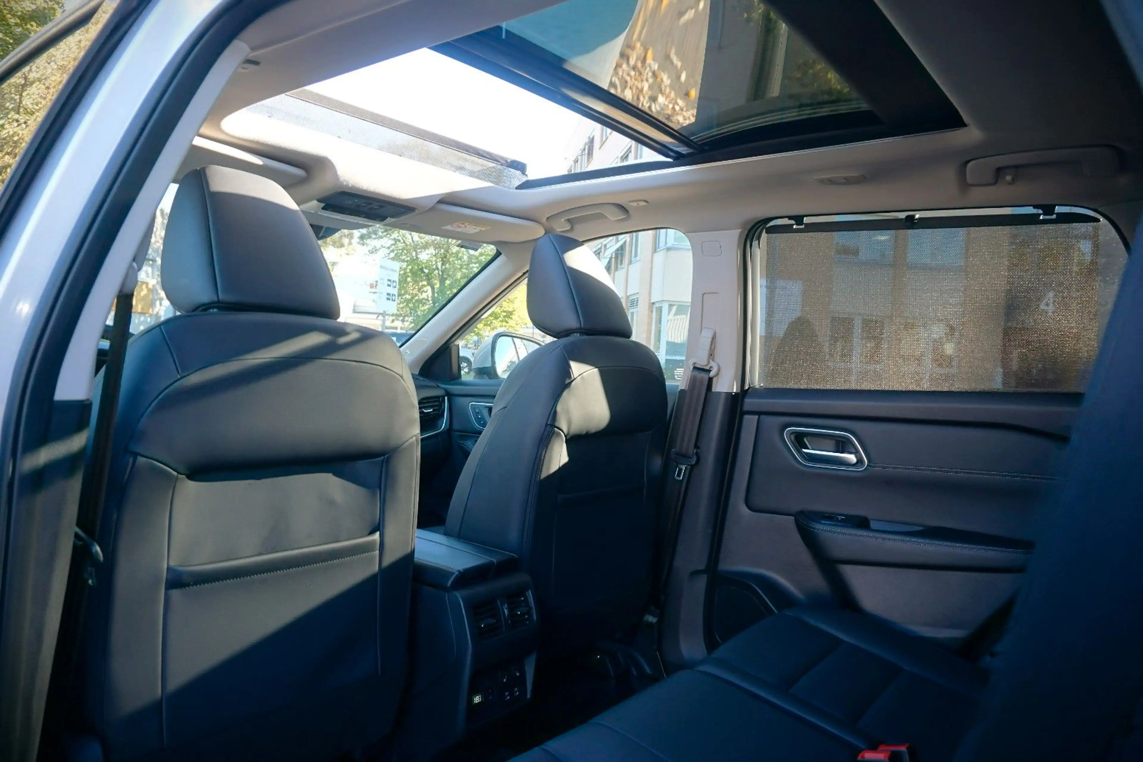 Nissan X-Trail e-Power e-4orce Tekna / Pano./ HUD /Bose — photo 12