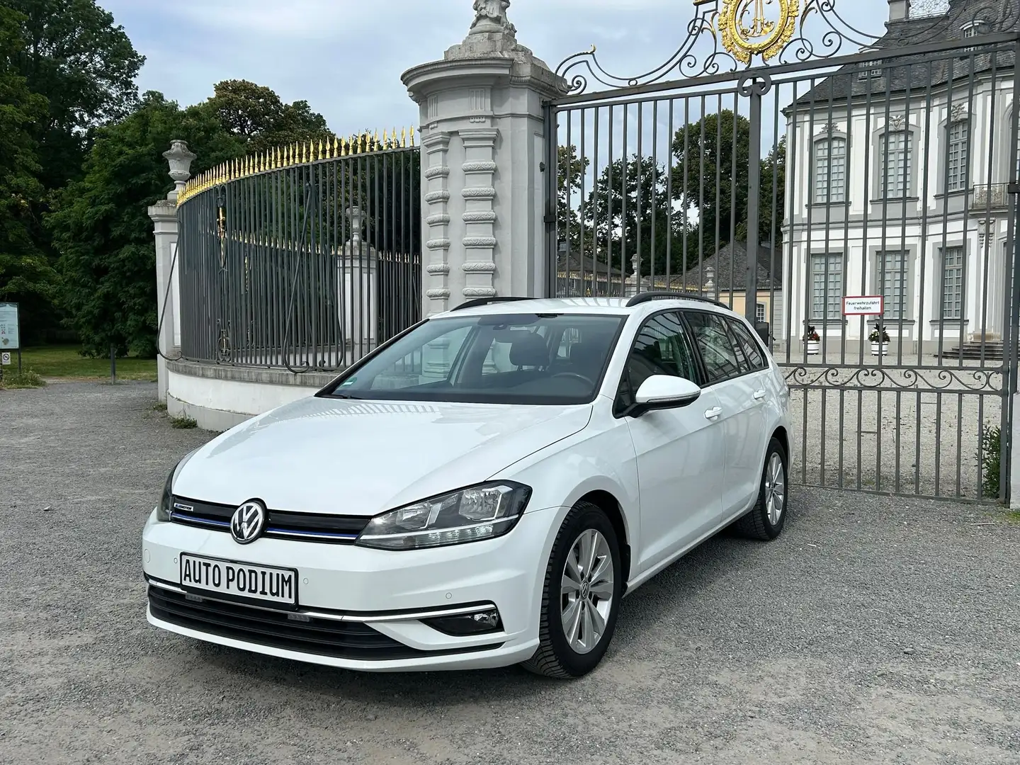 Volkswagen Golf Variant Comfortline BlueMotion TGI GAS/BENZIN Weiß - 1