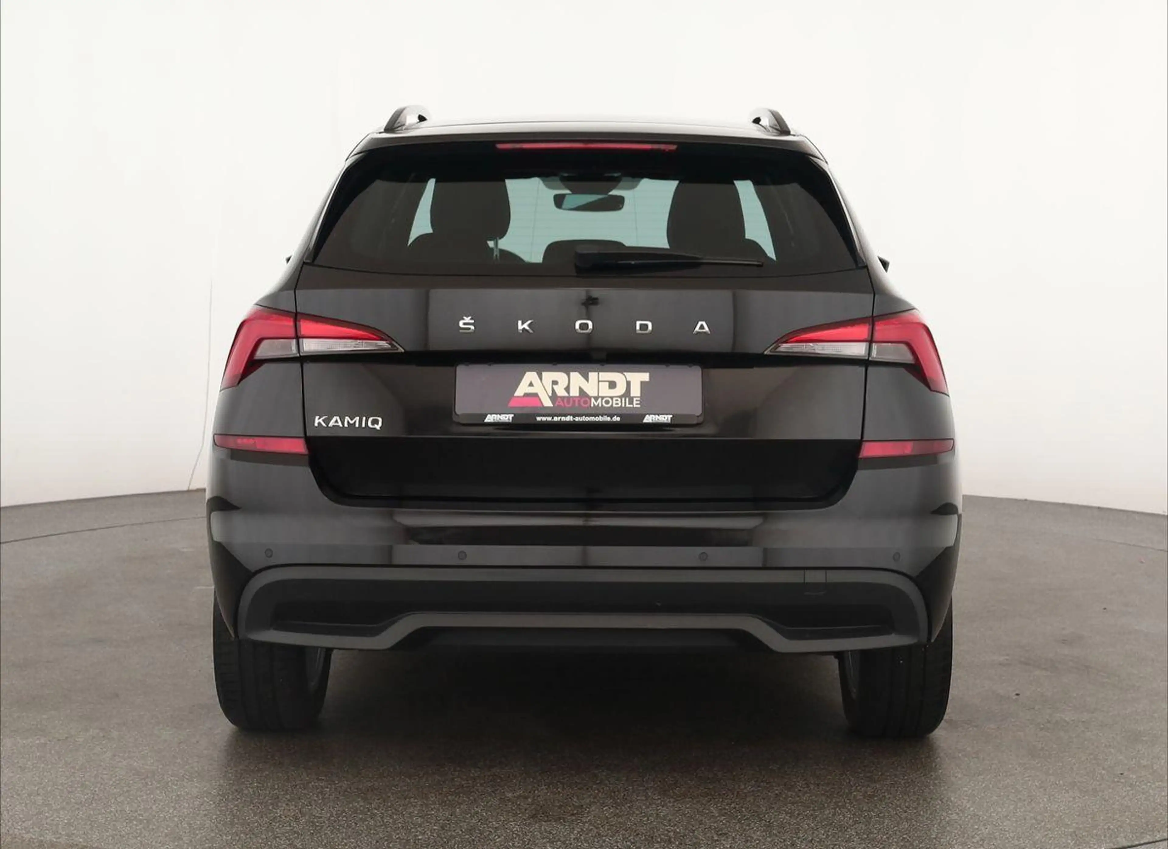 Skoda Kamiq 1.0 TSI DSG Tour LED Pano SmartLink Kam +3 — photo 6