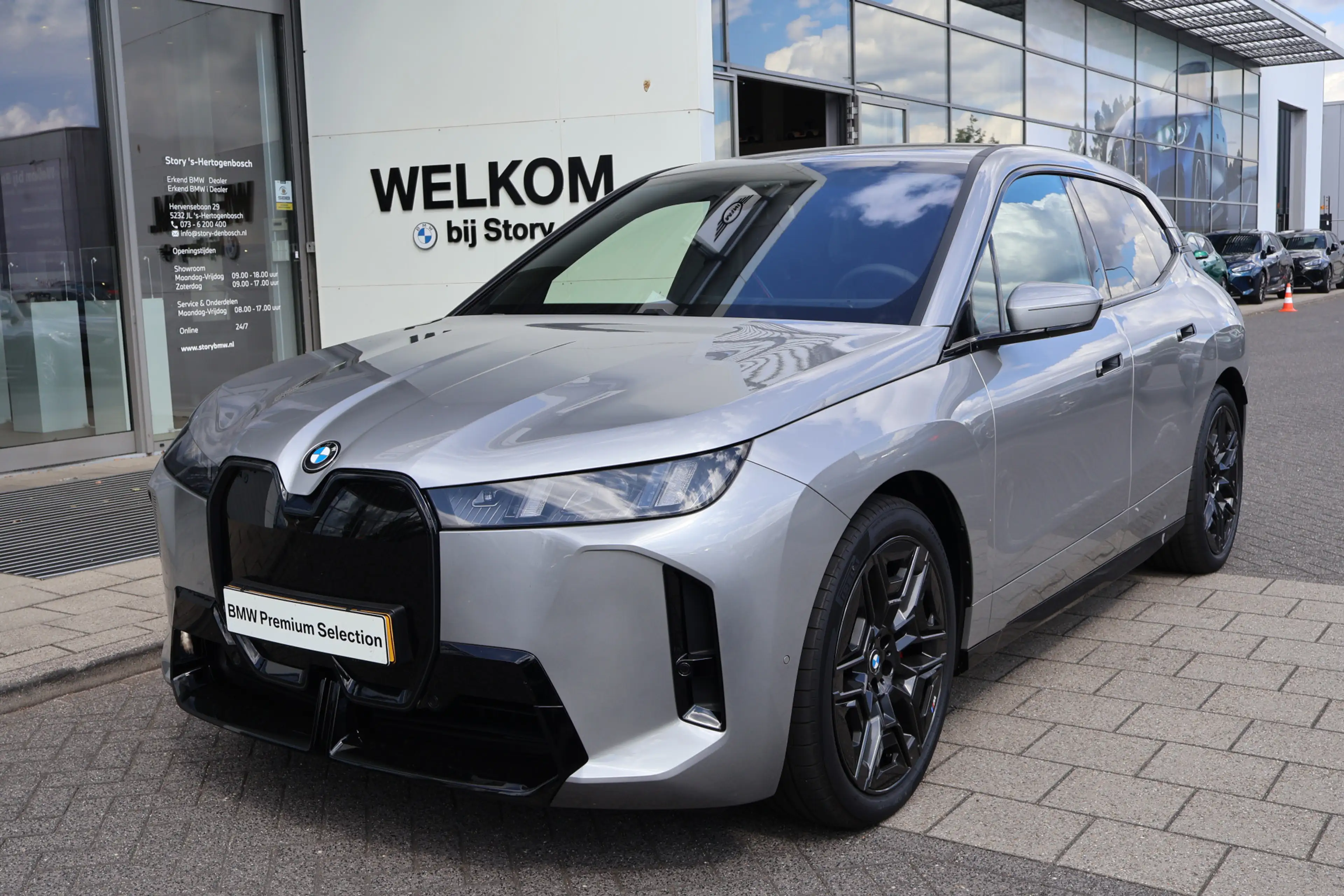 BMW iX xDrive45 101 kWh — photo 5