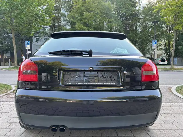 Audi S3 view 4