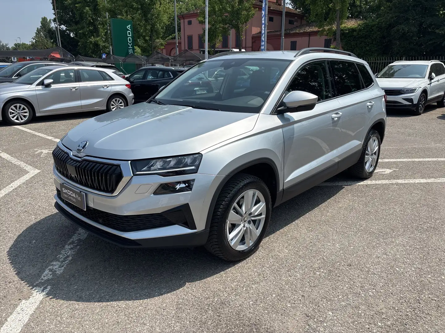 Skoda Karoq 1.0 TSI Executive DSG Argento - 1