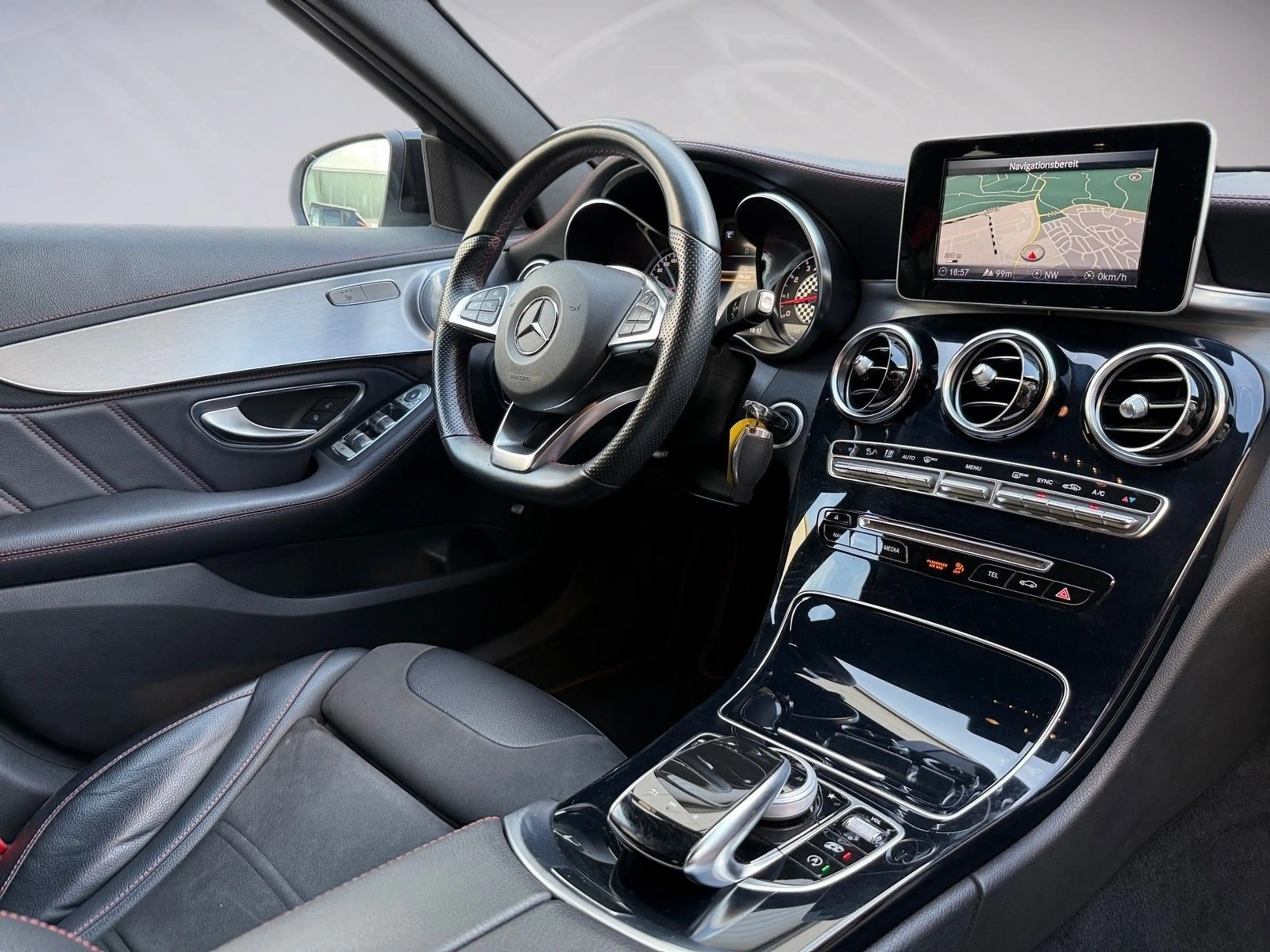 Mercedes-Benz C 43 AMG Perf.Abgas*Night*Kamera*Burmester*LED* — photo 8